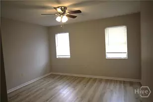 1100 Pineland Ave, Hinesville, GA 31313 - Photo 10