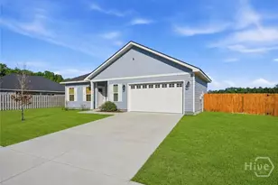 138 Cherokee Oaks Xing, Hinesville, GA 31313 - Photo 2