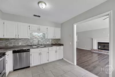42 Jessica Court, Hinesville, GA 31313 - Photo 8