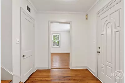 546 Columbus Drive, Savannah, GA 31405 - Photo 4