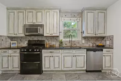 546 Columbus Drive, Savannah, GA 31405 - Photo 16