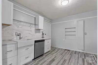 526 Durant Avenue, Savannah, GA 31404 - Photo 10