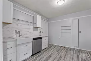 526 Durant Ave, Savannah, GA 31404 - Photo 10