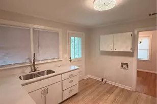 2117 E 58th St, Savannah, GA 31404 - Photo 6