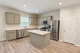 31 Cambium Cir, Richmond Hill, GA 31324 - Photo 4