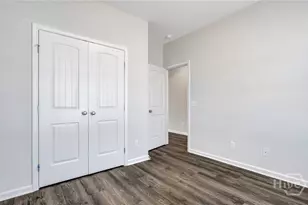 126 Chilburn Cir, Savannah, GA 31302 - Photo 4