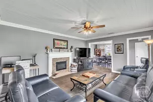 223 E 64th St, Savannah, GA 31405 - Photo 10