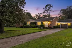 223 E 64th St, Savannah, GA 31405 - Photo 2