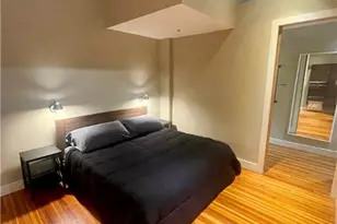 122 W Broughton St, Savannah, GA 31401 - Photo 10