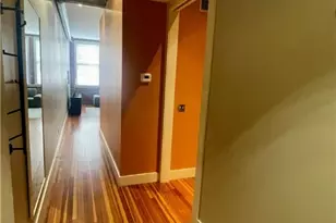 122 W Broughton St, Savannah, GA 31401 - Photo 4