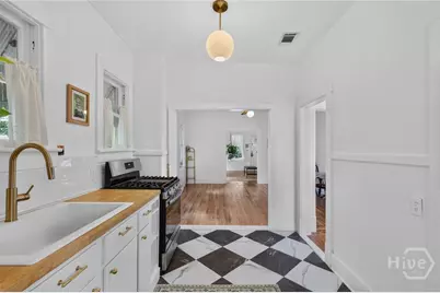 825 E 34th Street, Savannah, GA 31401 - Photo 40