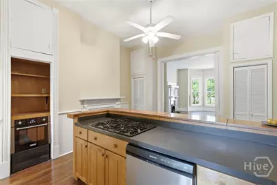 411 E Huntingdon Street, Savannah, GA 31401 - Photo 6