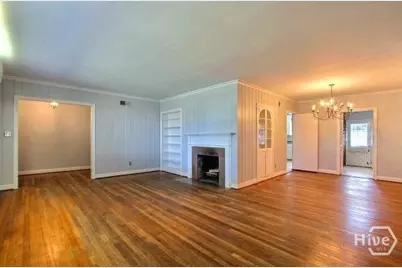 21 Columbus Drive, Savannah, GA 31405 - Photo 2