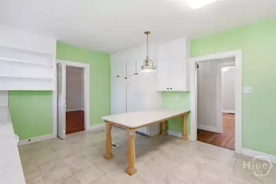 705 E 51st Street, Savannah, GA 31405 - Photo 12