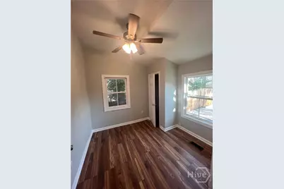 407 E Duffy Street, Savannah, GA 31401 - Photo 12