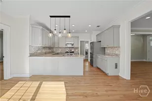 415 E 58th St, Savannah, GA 31405 - Photo 16