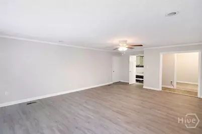 1611 E Henry Street #B, Savannah, GA 31404 - Photo 4