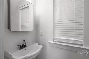 1205 E Bolton St, Savannah, GA 31404 - Photo 6