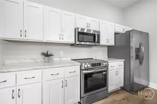 240 Ledford St, Pembroke, GA 31321 - Photo 8
