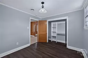 1010 E Victory Dr, Savannah, GA 31405 - Photo 18