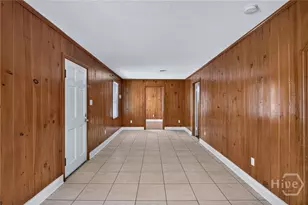 1010 E Victory Dr, Savannah, GA 31405 - Photo 8