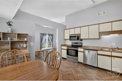 107 W White Hawthorne Drive, Savannah, GA 31419 - Photo 16