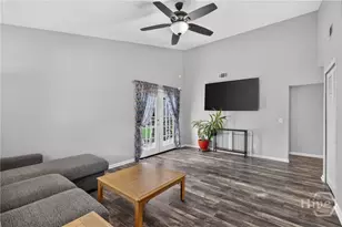 107 W White Hawthorne Dr, Savannah, GA 31419 - Photo 12