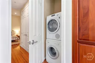 122 W Broughton St, Savannah, GA 31401 - Photo 24