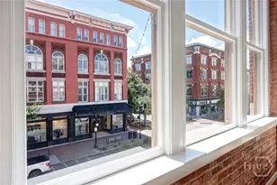 122 W Broughton St, Savannah, GA 31401 - Photo 22