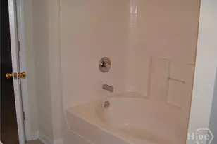 81 Falkland Ave, Savannah, GA 31407 - Photo 12