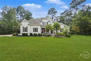 24 Oakcrest Dr E, Savannah, GA 31405 - Photo 2