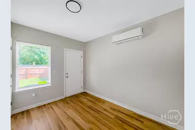 706 W 51st Street, Savannah, GA 31405 - Photo 20