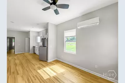 706 W 51st Street, Savannah, GA 31405 - Photo 12