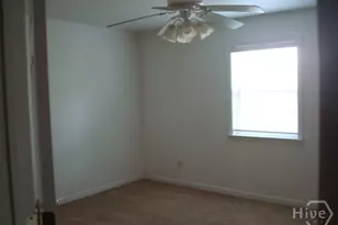 215 E Old Mill Rd, Richmond Hill, GA 31324 - Photo 8