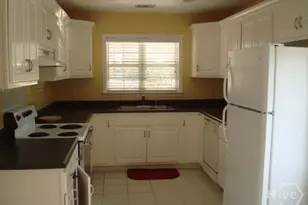 215 E Old Mill Rd, Richmond Hill, GA 31324 - Photo 6