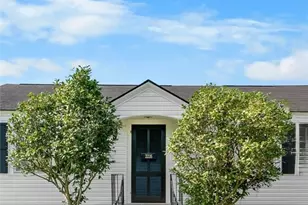 2235 E 41st St, Savannah, GA 31404 - Photo 2