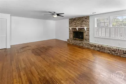 2235 E 41st Street, Savannah, GA 31404 - Photo 14