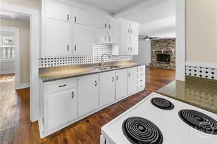 2235 E 41st St, Savannah, GA 31404 - Photo 10