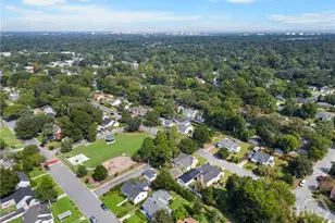 2235 E 41st St, Savannah, GA 31404 - Photo 36