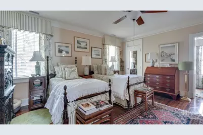 124 E 45th Street, Savannah, GA 31405 - Photo 16