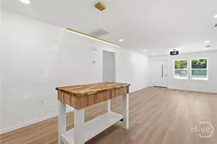 212 Fell St, Savannah, GA 31415 - Photo 10