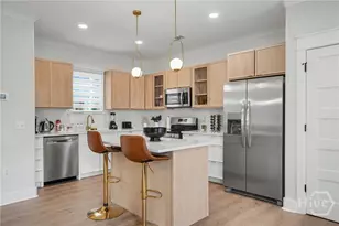 116 E Henry St, Savannah, GA 31401 - Photo 32
