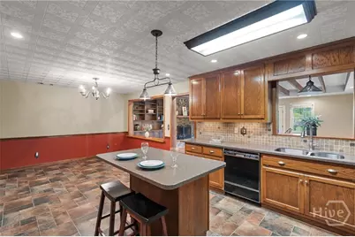 2421 Dolphin Drive, Savannah, GA 31406 - Photo 18
