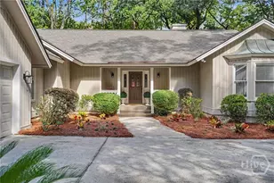 4 Willoughby Ln, Savannah, GA 31411 - Photo 2