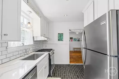 414 E 66th Street, Savannah, GA 31405 - Photo 14