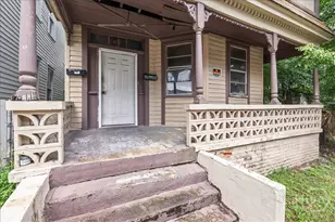 108 W 32nd St, Savannah, GA 31401 - Photo 2