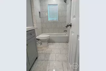 19 Burke Avenue, Savannah, GA 31408 - Photo 2