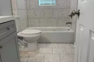 19 Burke Ave, Savannah, GA 31408 - Photo 2