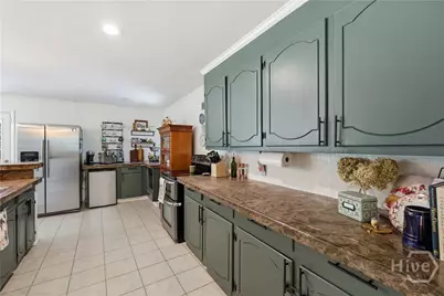 614 Early Street, Savannah, GA 31405 - Photo 12