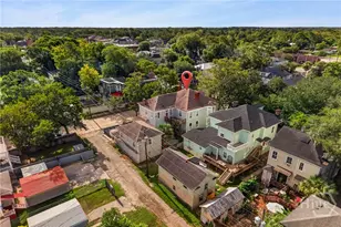 836 E Henry St, Savannah, GA 31401 - Photo 4